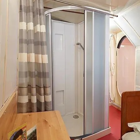 Peniche Daphne'S Bed & Breakfast Auvers-sur-Oise Room photo